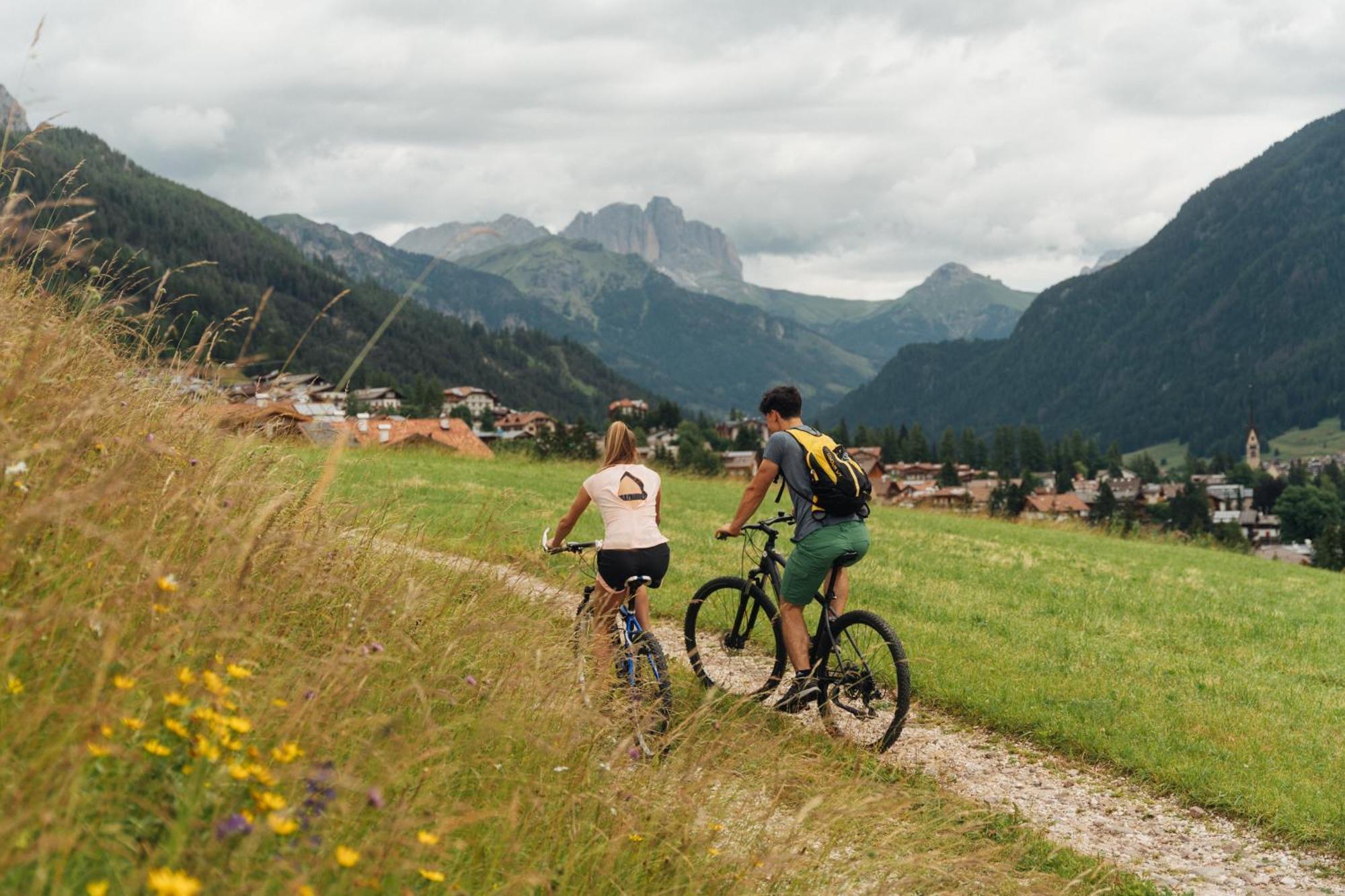 Berg Hotel Latemar Spitze Vigo di Fassa Zewnętrze zdjęcie