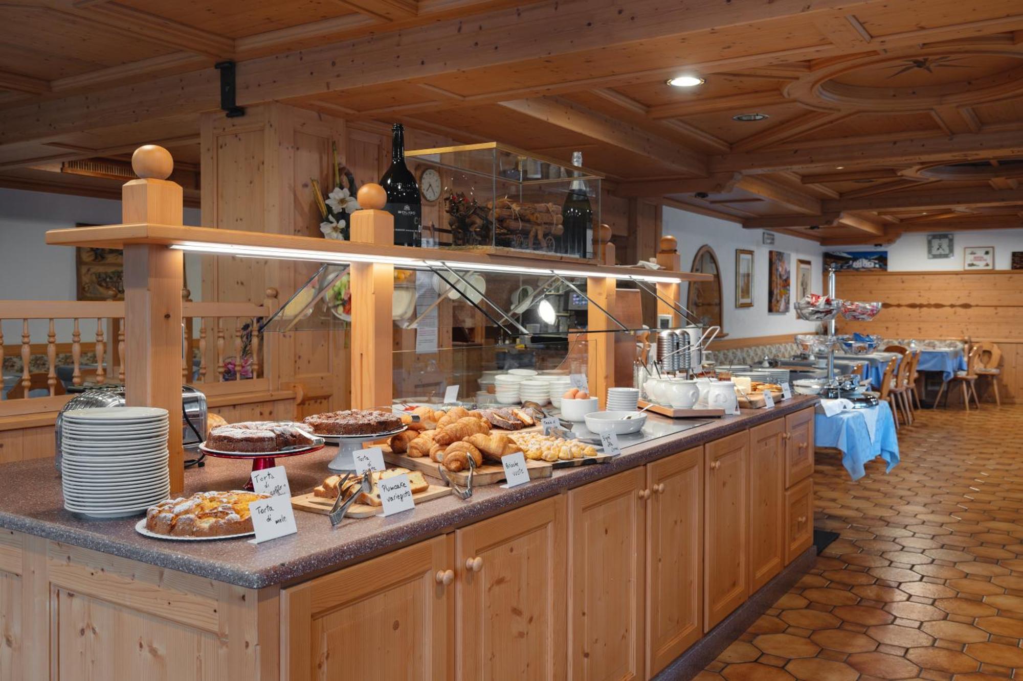 Berg Hotel Latemar Spitze Vigo di Fassa Zewnętrze zdjęcie