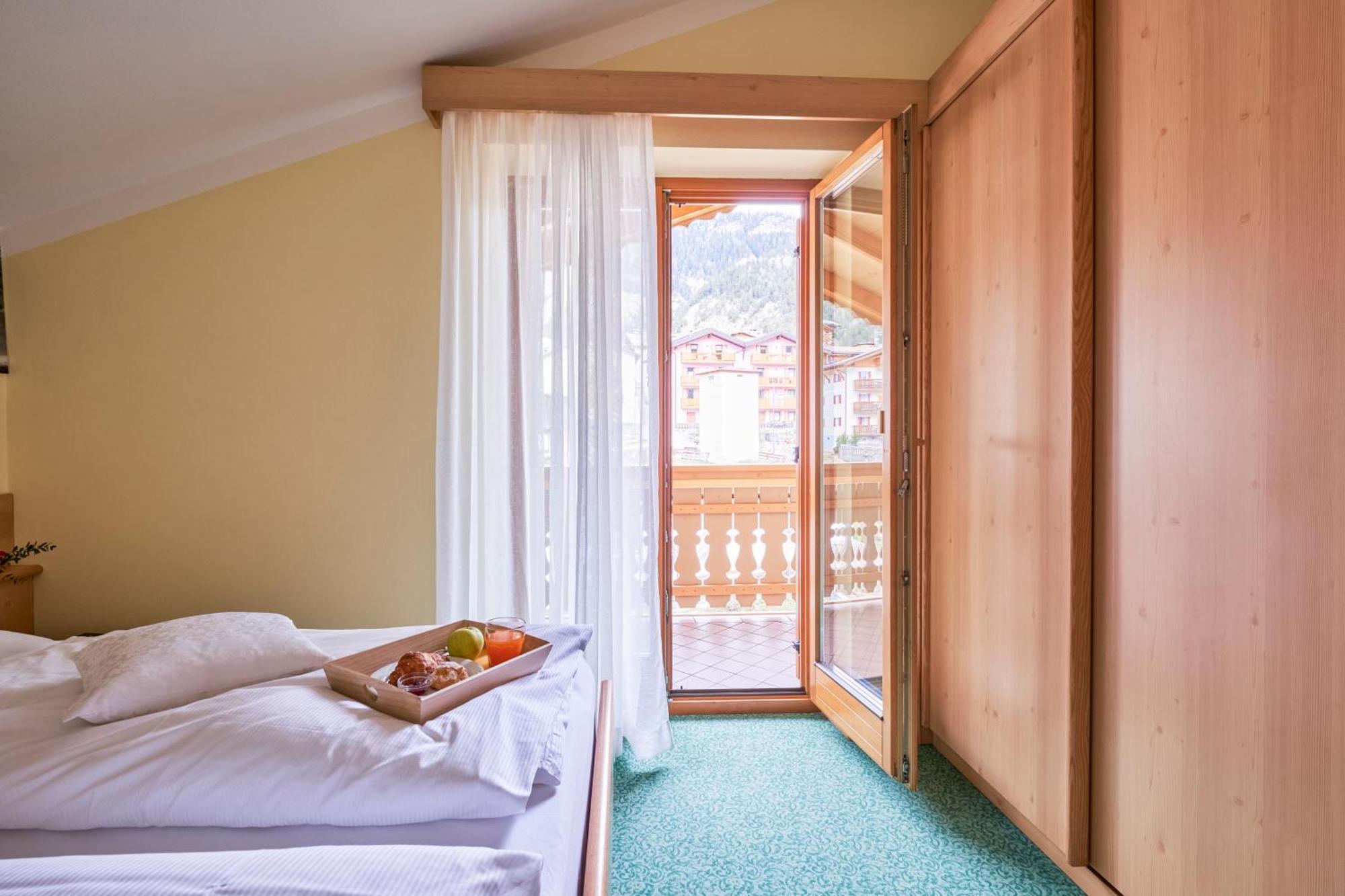 Berg Hotel Latemar Spitze Vigo di Fassa Zewnętrze zdjęcie
