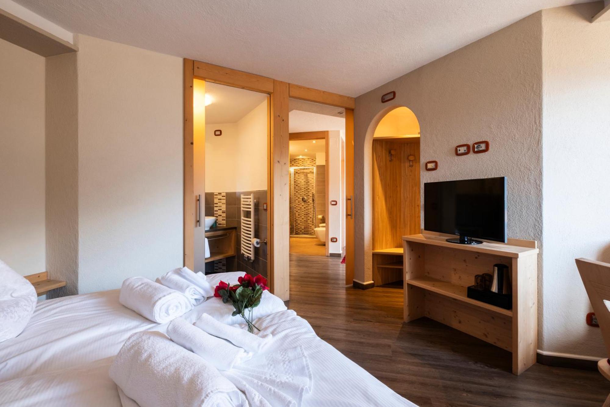 Berg Hotel Latemar Spitze Vigo di Fassa Zewnętrze zdjęcie