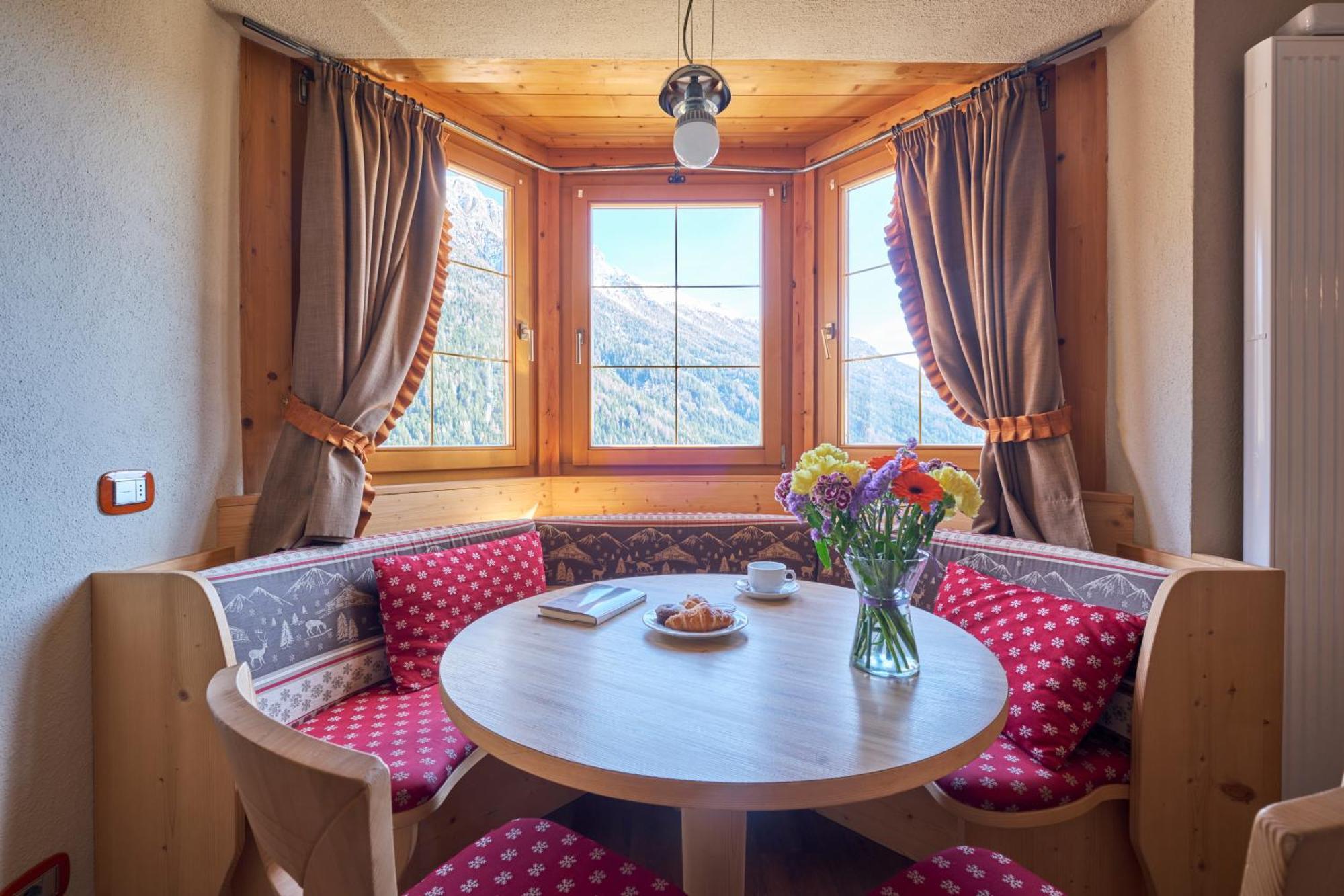 Berg Hotel Latemar Spitze Vigo di Fassa Zewnętrze zdjęcie
